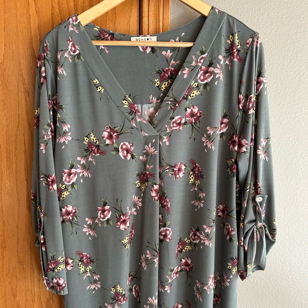 Beacon roll tab blouse 2X